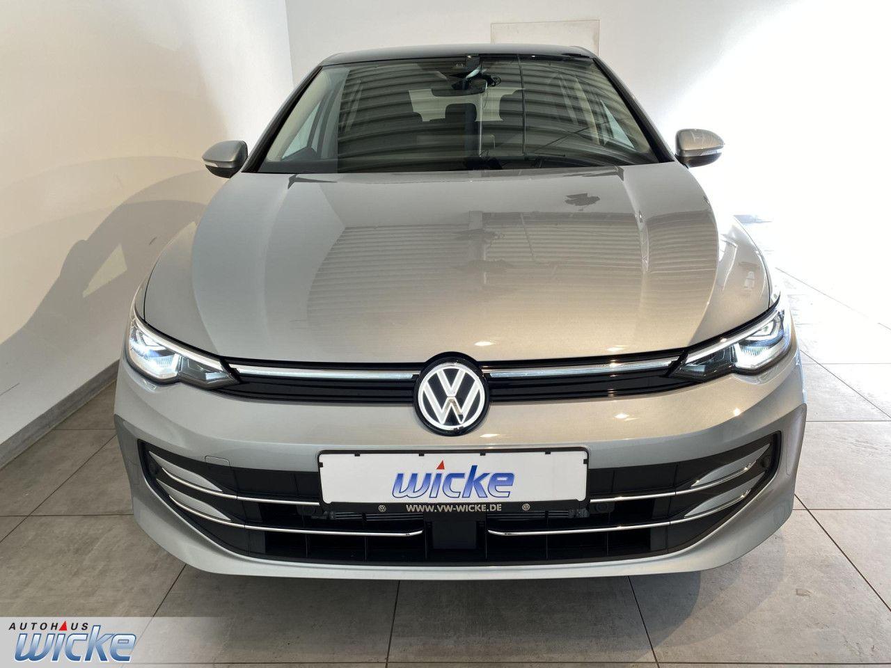 Volkswagen Golf 1.5 eTSI DSG Golf VIII Style