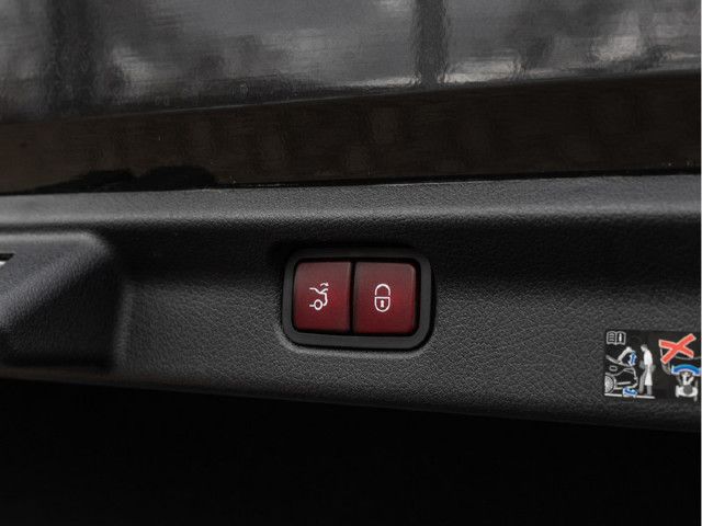 Mercedes-Benz EQE 300 Sedan