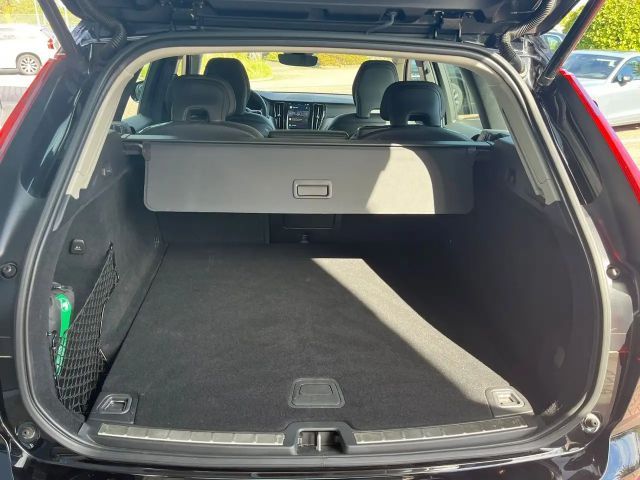 Volvo XC60 Dark Plus