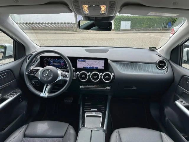 Mercedes-Benz B 200 Progressive