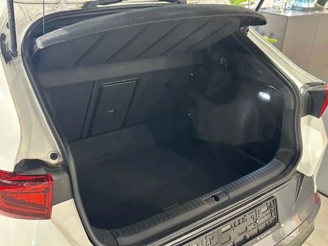 Cupra Formentor Digitales Cockpit LED Sperrdiff. ACC Apple CarPlay