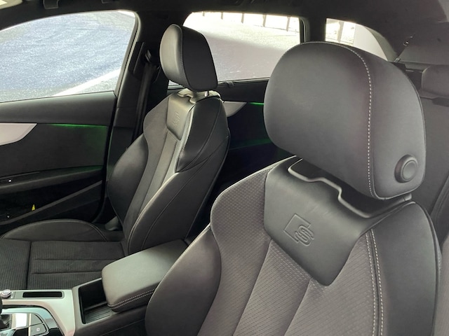 Audi A4 40 TFSI Avant Quattro S-Line S-Tronic