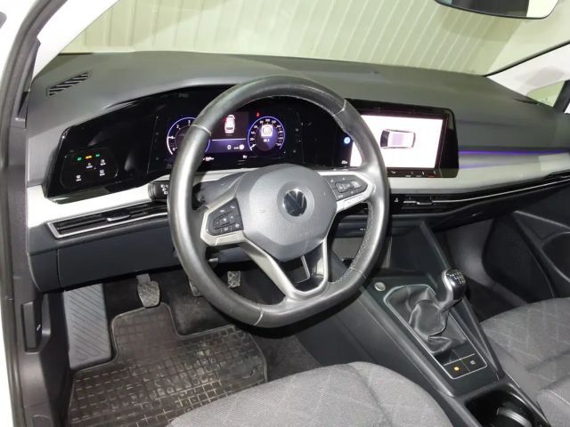 Volkswagen Golf Life Variant