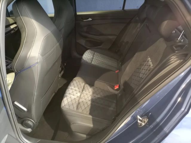 Volkswagen Golf Sport