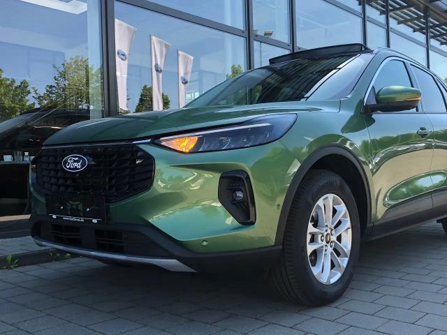 Ford Kuga Hybrid Titanium