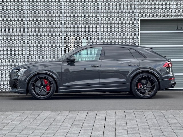 Audi RS Q8 Performance Quattro