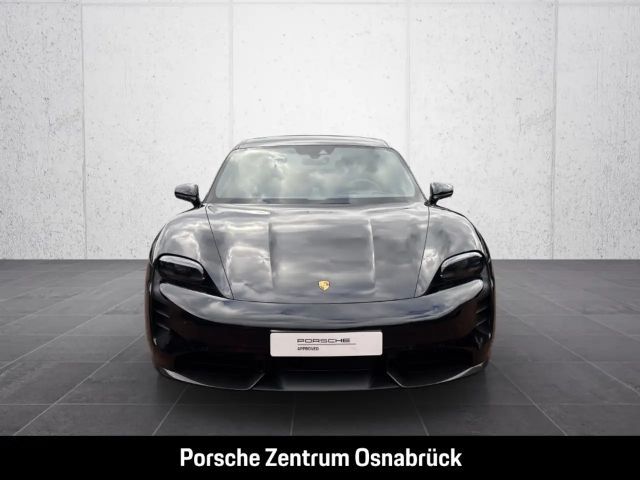 Porsche Taycan S Turbo