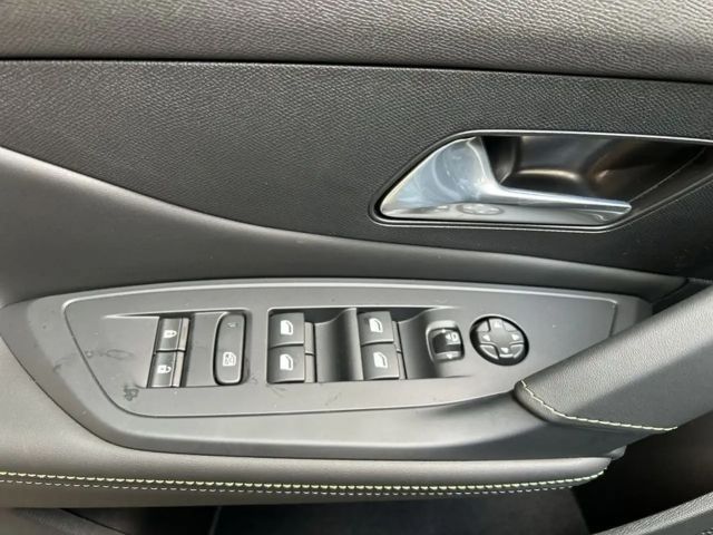 Peugeot 308 EAT8 GT-Line Hybrid