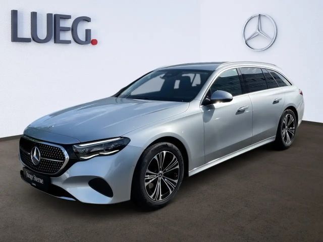 Mercedes-Benz E 200 AVANTGARDE Estate