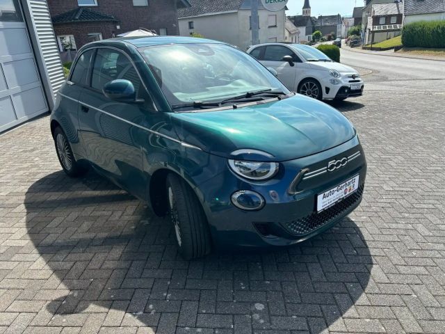 Fiat 500e Klimaautomatik/Tempomat/Multifunktionslenkrad