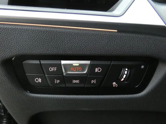 BMW 320 320d M-Sport Sedan xDrive