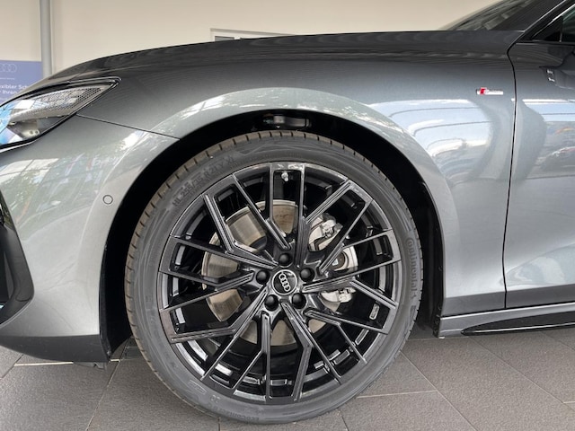 Audi A6 Avant Quattro S-Tronic