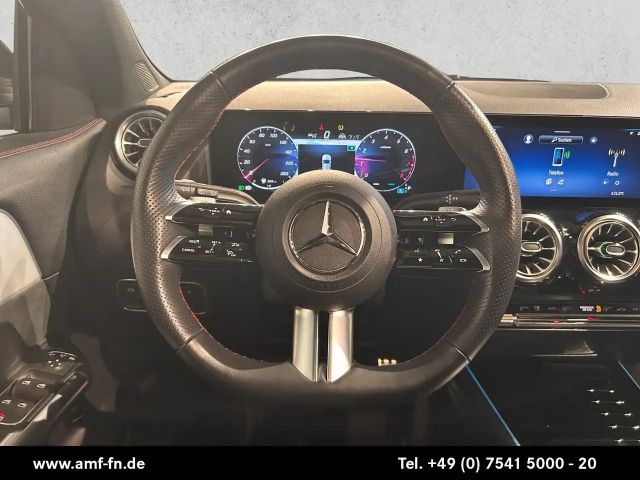 Mercedes-Benz GLA 180 AMG Line