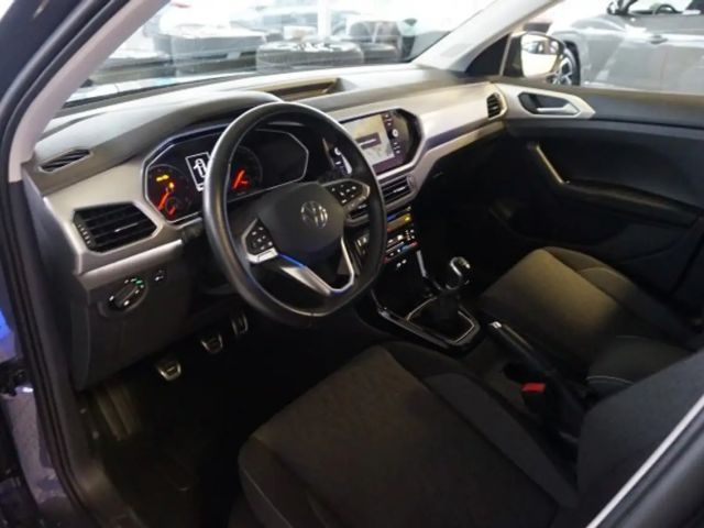 Volkswagen T-Cross Move