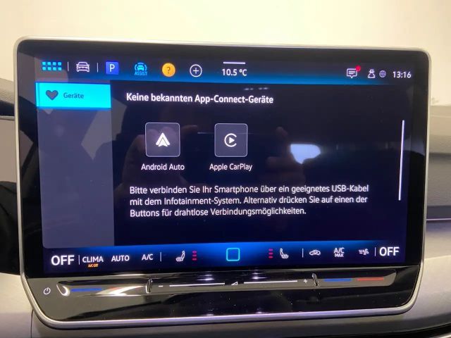 Volkswagen Golf Life Variant