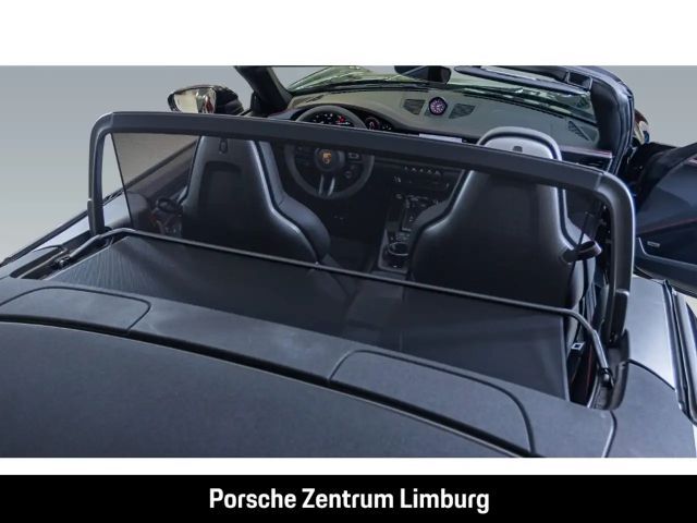 Porsche 992 Cabrio Carrera GTS