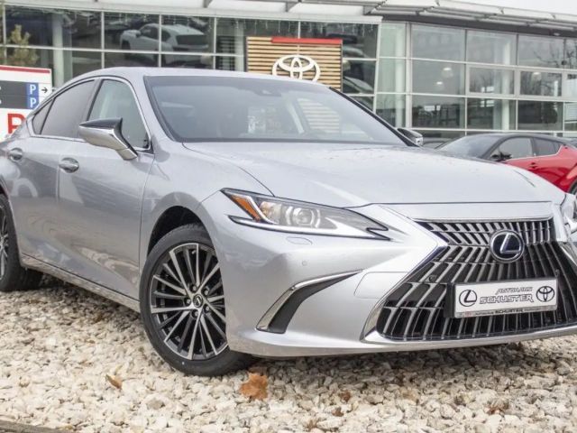 Lexus ES Business Line