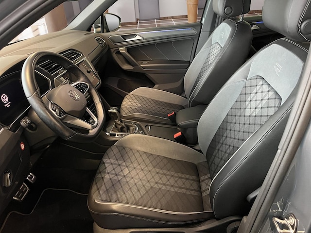 Volkswagen Tiguan Tiguan 2.0   R-L  BT180TSI D7A