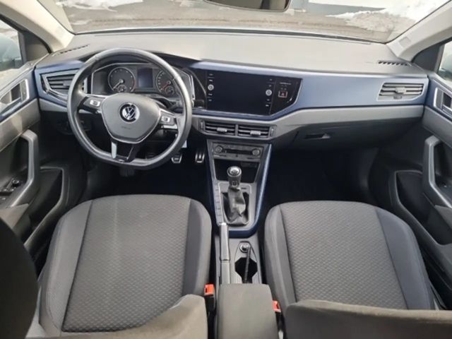 Volkswagen Polo UNITED 1,0 TSI NAVI DAB SHZ KLIMA ALU APP-CONNECT