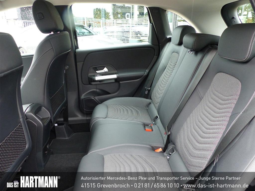 Mercedes-Benz B 200 Progressive Sedan