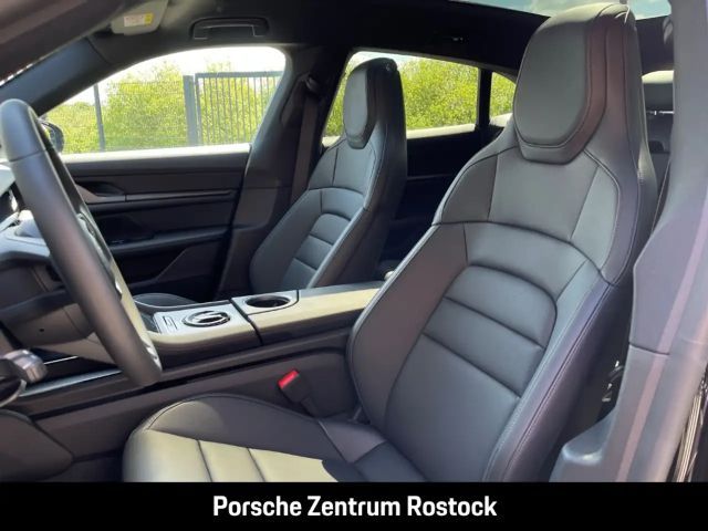 Porsche Taycan 4 Cross Turismo
