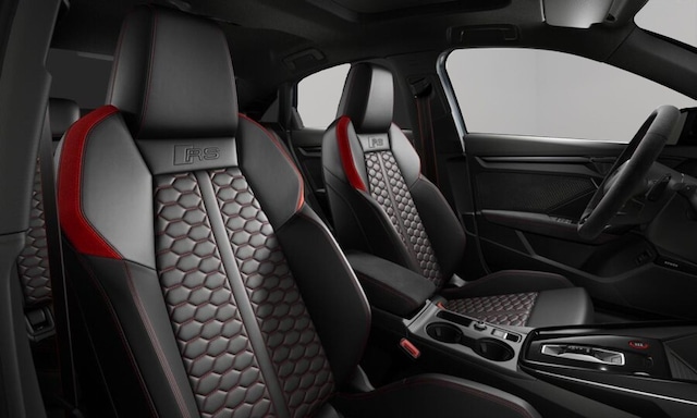 Audi RS3 Quattro S-Tronic Sedan