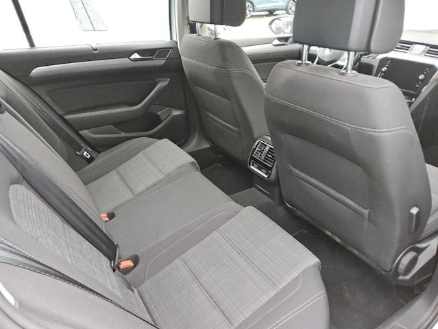 Volkswagen Passat 2.0 TSI Business DSG Variant