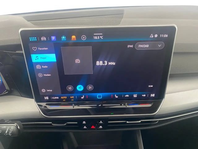 Volkswagen Golf Business DSG Variant