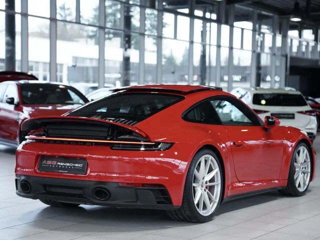 Porsche 911 Carrera Coupé GTS