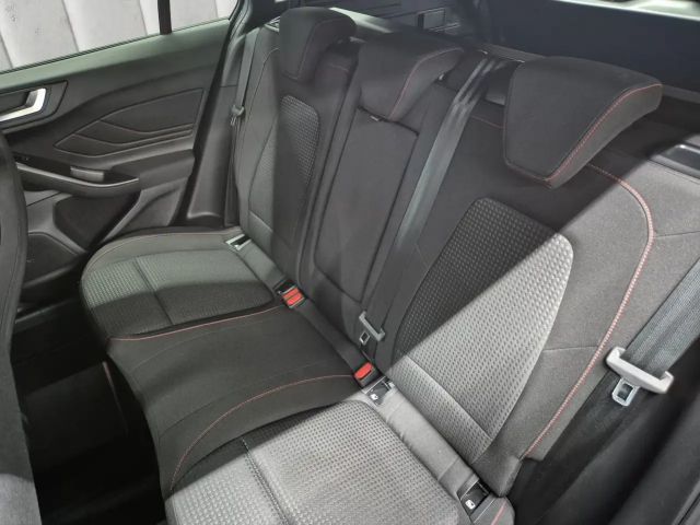 Ford Focus ST Line Wagon