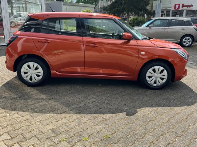 Suzuki Swift 4x4 Club Hybrid