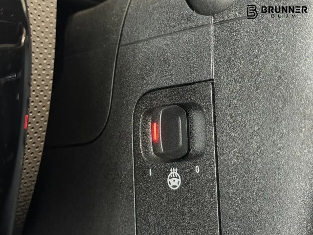 Mercedes-Benz A 220 4MATIC AMG Line