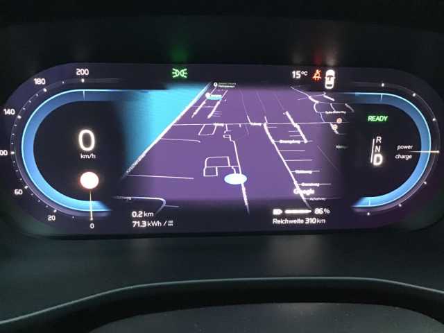 Volvo XC40 Core Recharge