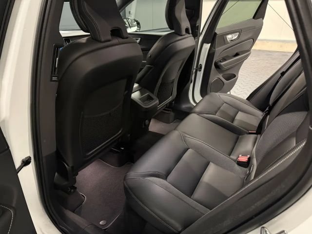 Volvo XC60 AWD R-Design