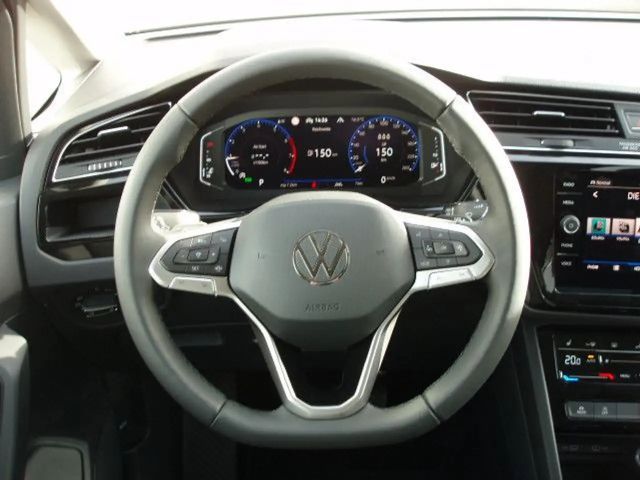 Volkswagen Touran BMT DSG Highline