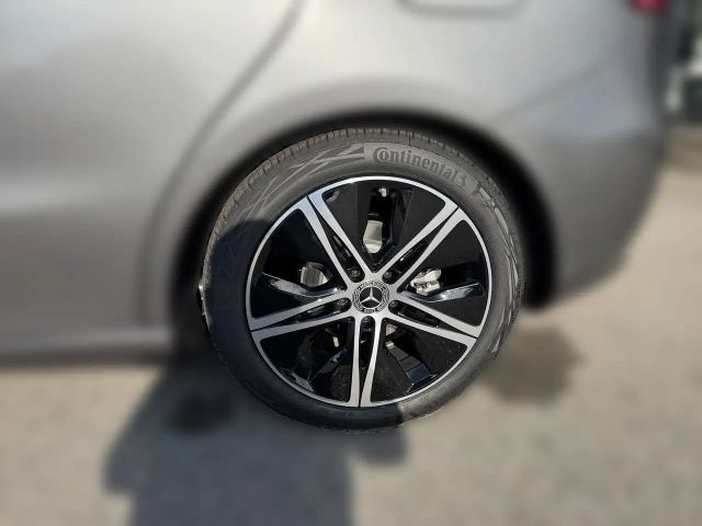 Mercedes-Benz B 180 Sedan