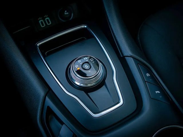 Ford Mondeo Traveller 2,0 EcoBlue SCR Aut. *LED*KAMERA*WINT...