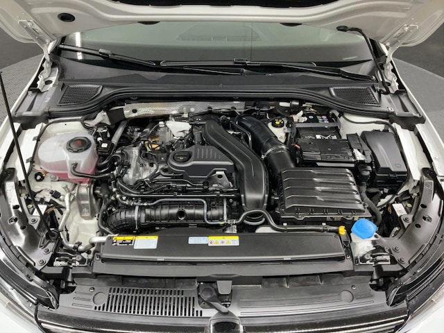 Volkswagen Golf 1.5 TSI Golf VIII