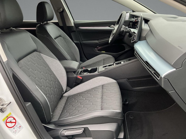 Volkswagen Golf 1.5 eTSI DSG Golf VIII