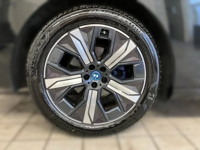 BMW iX xDrive50