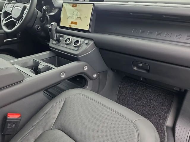 Land Rover Defender 110 D300 Dynamic HSE