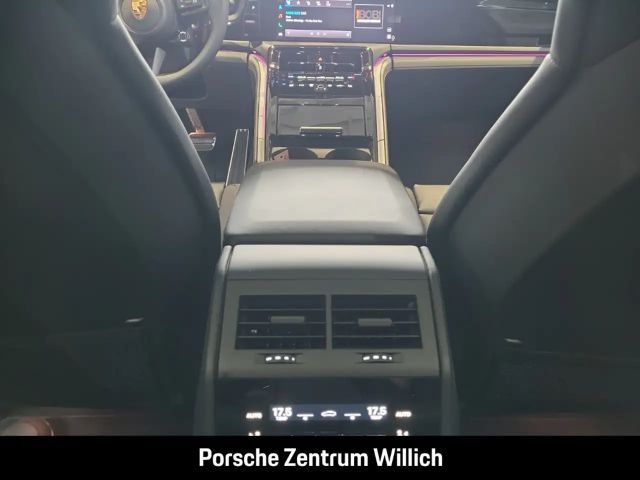 Porsche Panamera 4 E-Hybrid