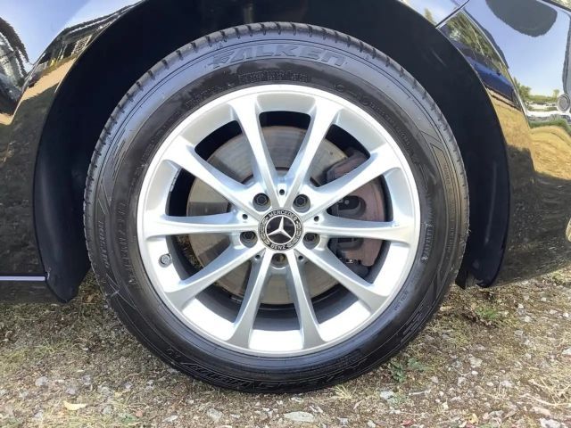 Mercedes-Benz A 250 A 250 e Style