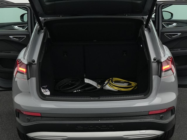 Audi Q4 e-tron SUV 45 e-tron Audi Q4 e-tron