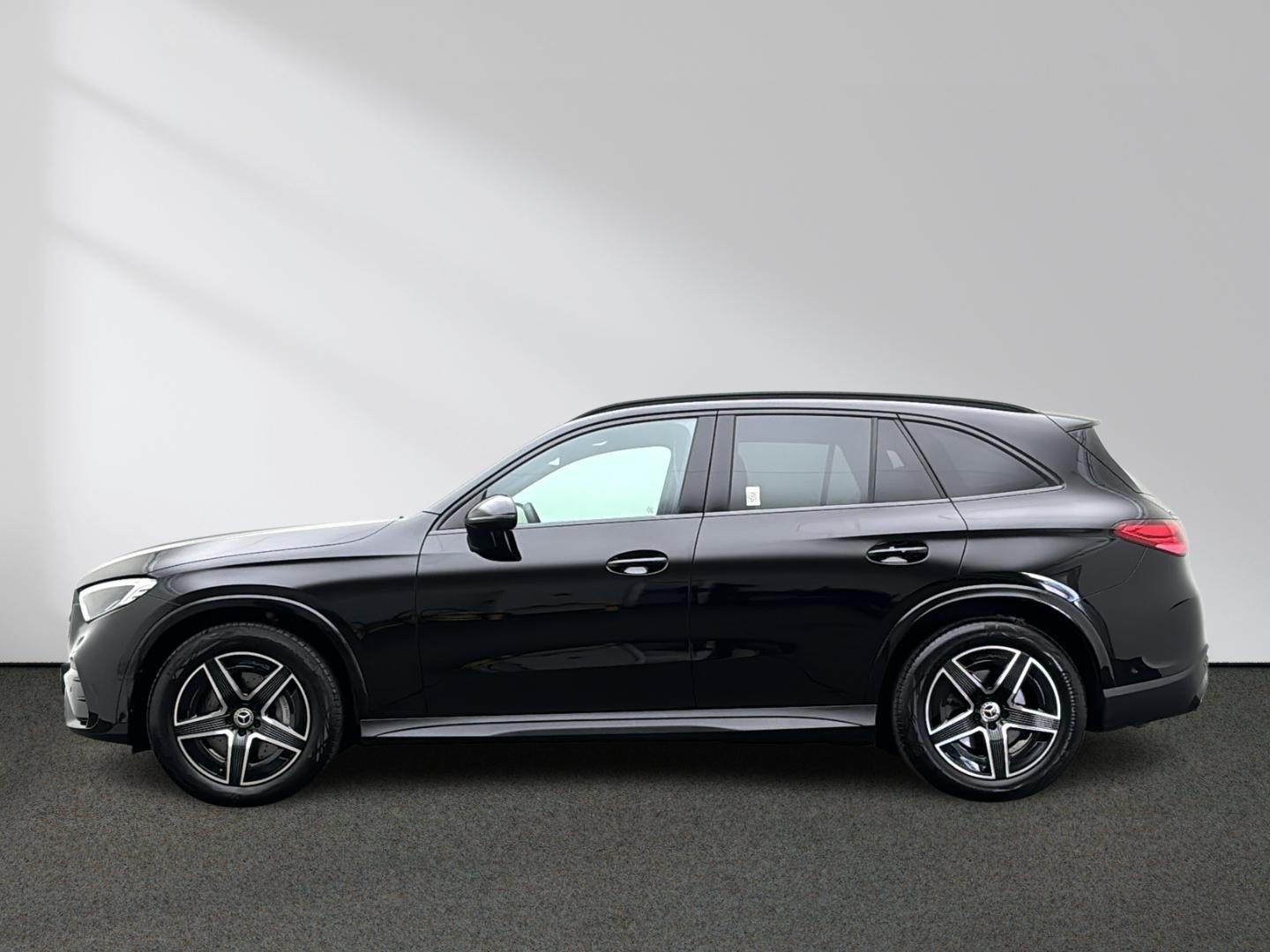 Mercedes-Benz GLC 300 4MATIC AMG Line GLC 300 d