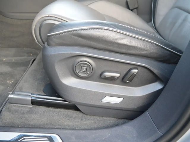 Volkswagen Touareg 4Motion R-Line