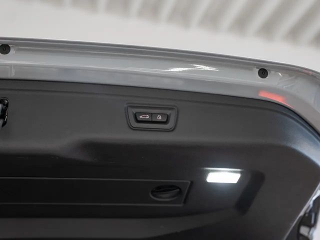 BMW 330 330d M-Sport Touring xDrive