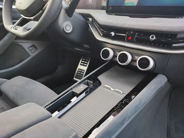 Skoda Superb 1.5 TSI Sportline iV