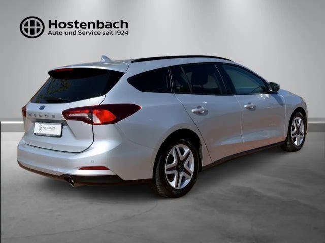 Ford Focus Cool & Connect Wagon