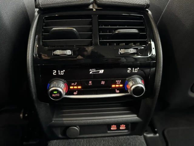 BMW 530 530i Luxury Line Touring xDrive